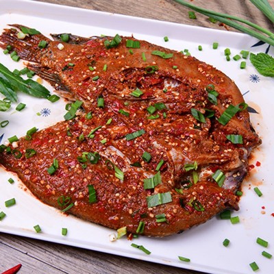 麻辣罗非鱼厂家批发 油炸串串 腌鱼烧烤食材真空装430-470g 烤鱼图2