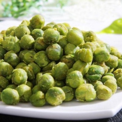 蒜香豌豆批发休闲零食 20斤/箱图2