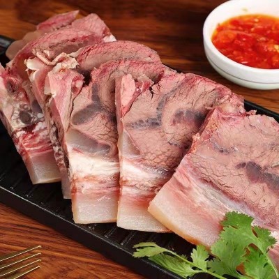 厂家去骨熟牛头肉跑江湖地摊散装整箱冻全熟牛脸商用批发黄牛脸图4