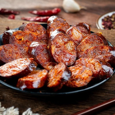 四川手工麻辣香肠 农家柴火烟熏腊肠川味特产 辣肠熏腊肉批发代发图3