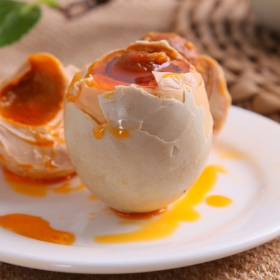 鸭中宝海鸭蛋70克烤咸蛋熟广西北海红树林流油蛋黄现货咸鸭蛋批发