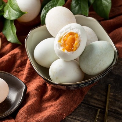 厂家批发咸鸭蛋 亿家爱牌 起沙流油 咸淡适中 65克20枚图2