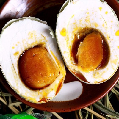 厂家批发咸鸭蛋 亿家爱牌农家腌制鸭蛋农家散养鸭蛋流油70g100枚图2