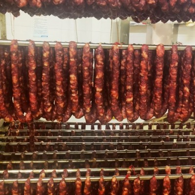 湖北恩施土家柴火腊肉香肠排骨猪脚批发价图4