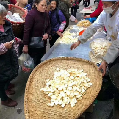 2024黄金薯片地摊 跑江湖地摊展销会产品 生薯片土豆片现炸现卖图4