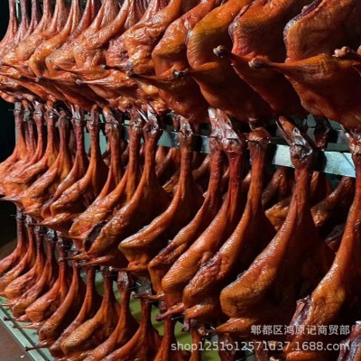 2025年2.2斤跑江湖地摊板鸭 烟熏板鸭九尺板鸭卤板鸭麻辣五香现货图4