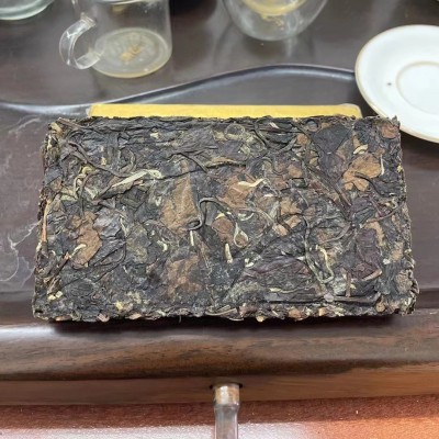 福鼎白茶贡眉白茶砖紧压贡眉陈年茶砖枣香老白茶高山日晒白茶批发图3