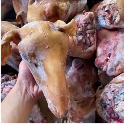 火烧羊头生鲜冷冻新鲜麻辣羊头肉批发生鲜冷冻鲜摆摊用绵羊头商用图4