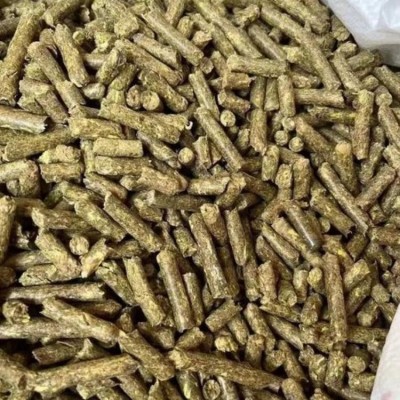 新花生秧颗粒 干草料秧叶粉花生壳秸秆加工 明杰牧业 诚信经营图3