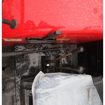 东方红MG804轮式拖拉机图4