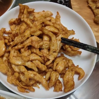 20年加工经验里脊肉饼腌料加香型鼎鼎香甜甜里脊肉饼高于市场普通图3