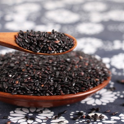 现货批发粗粮无染色黑大米农家黑米自种五谷杂粮黑香米25KG装黑米图3