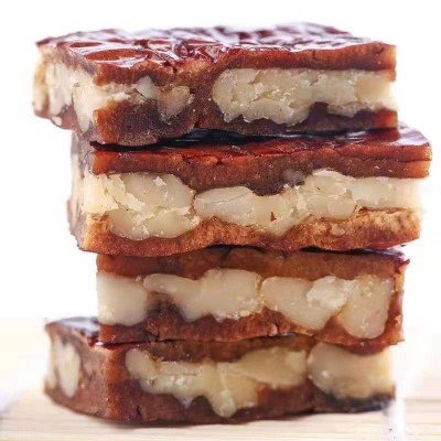 新疆枣仁派批发250g 真空装枣仁抱抱果派零食和田大枣夹核桃仁派图4