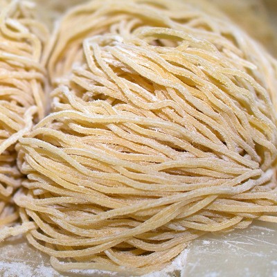 广式碱水面湿水煮面99%全蛋面5斤/包冷藏广东营养早餐竹升面图3