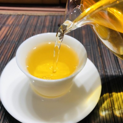 云南滇红茶金丝凤庆滇红蜜香大金芽乔木红茶大金针罐装浓香型茶叶图3