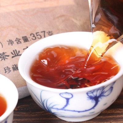 严选普洱茶叶 15年勐海陈年一口料 古树陈韵357g云南七子饼熟普图4