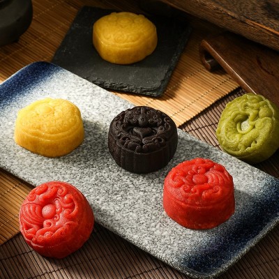 中秋精选月饼厂家批发双色奶黄流心月饼精选月饼采购团购加工送礼图2