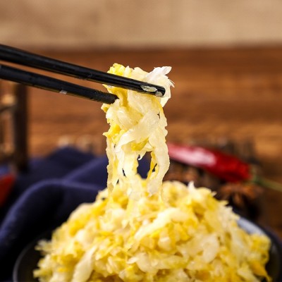 现货东北酸菜 厂家批发20斤一箱 酸菜丝 东北大缸酸菜 白菜腌制图2