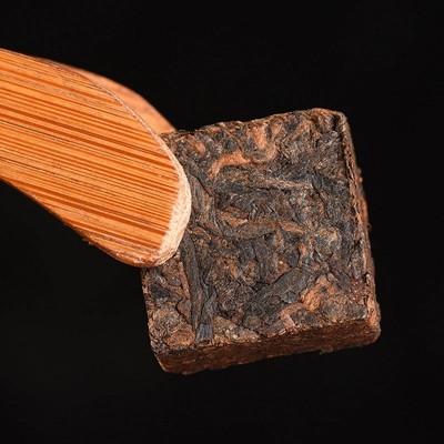 云南普洱茶龙园号小金砖熟茶茶叶产地厂家批发茶砖茶饼熟普黑茶图4