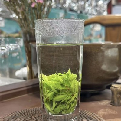 2025年早春嫩芽青山绿水米芽花苞高山小叶苦丁散装茶叶毛冬青图3